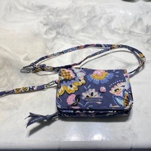 Vera Bradley crossbody/wristlet Wallet